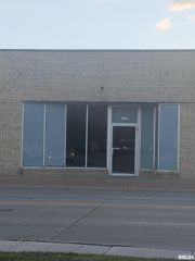 3158 AVENUE OF THE CITIES Avenue, Moline, IL 61265