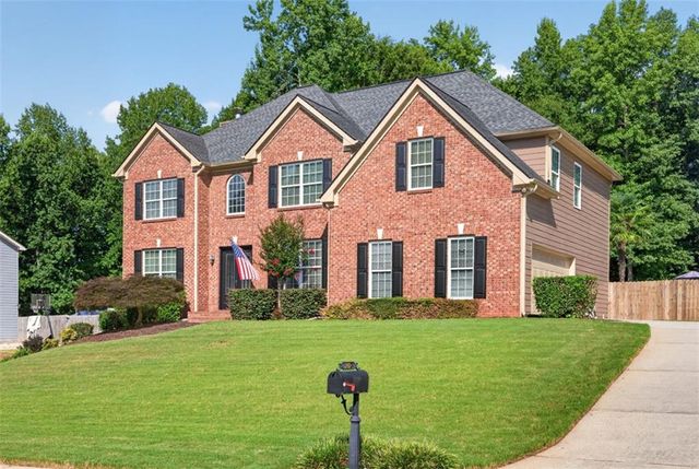 202 Prestwick Drive, Hoschton, GA 30548
