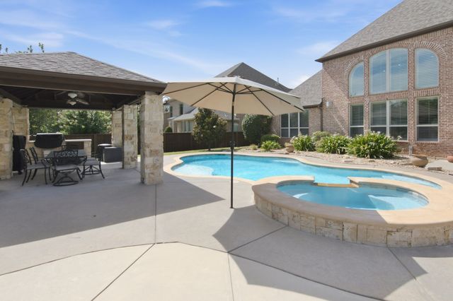 1913 Arrington Court, Colleyville, TX 76034