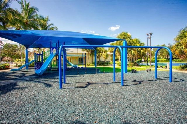 2474 Blackburn CIR, Cape Coral, FL 33991