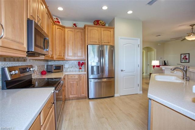 2474 Blackburn CIR, Cape Coral, FL 33991