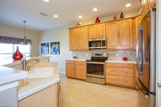 2474 Blackburn CIR, Cape Coral, FL 33991