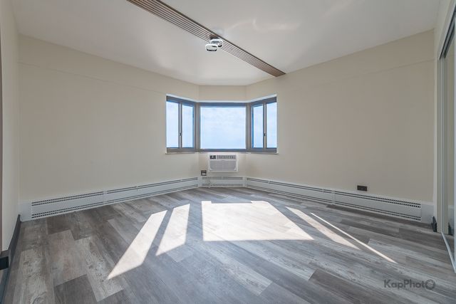 7337 S South Shore Drive 1231, Chicago, IL 60649