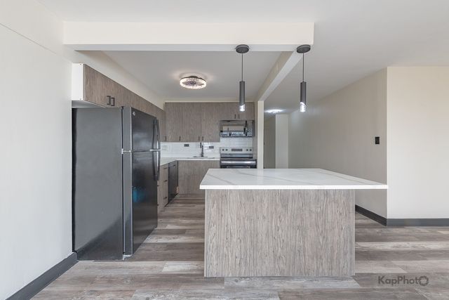 7337 S South Shore Drive 1231, Chicago, IL 60649