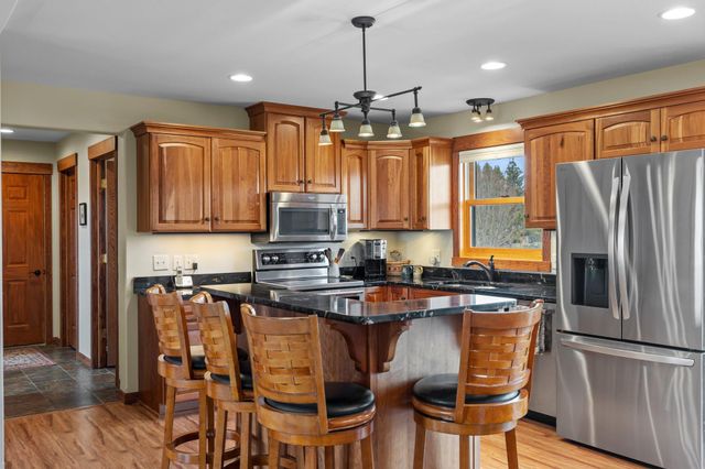 1880 Abby Road, Cumberland, WI 54829