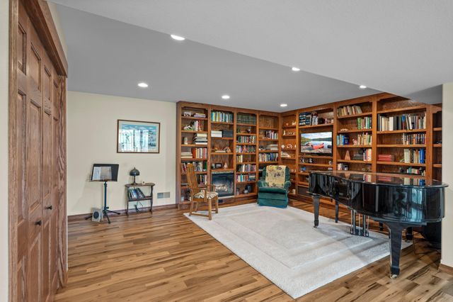 1880 Abby Road, Cumberland, WI 54829