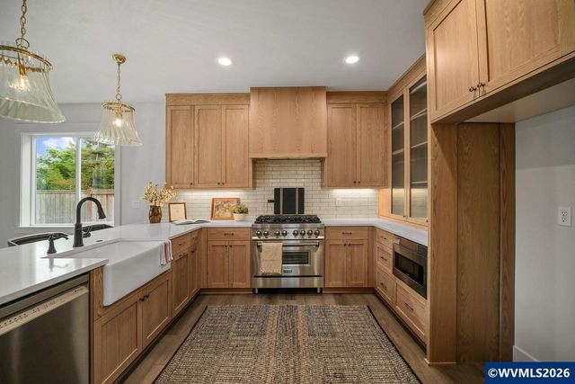 2323 Baxter Rd SE, Salem, OR 97306