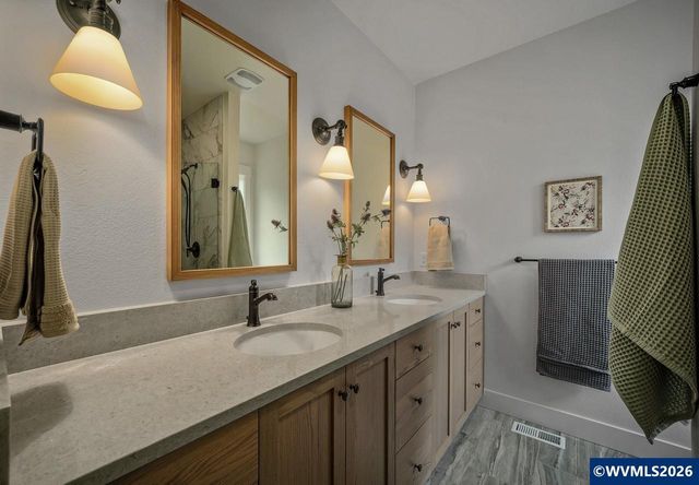 2323 Baxter Rd SE, Salem, OR 97306