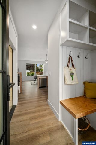 2323 Baxter Rd SE, Salem, OR 97306