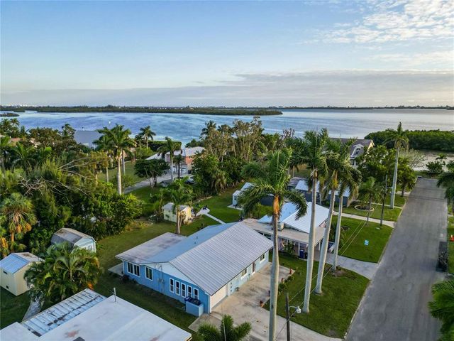 4603 103RD STREET W, Bradenton, FL 34210