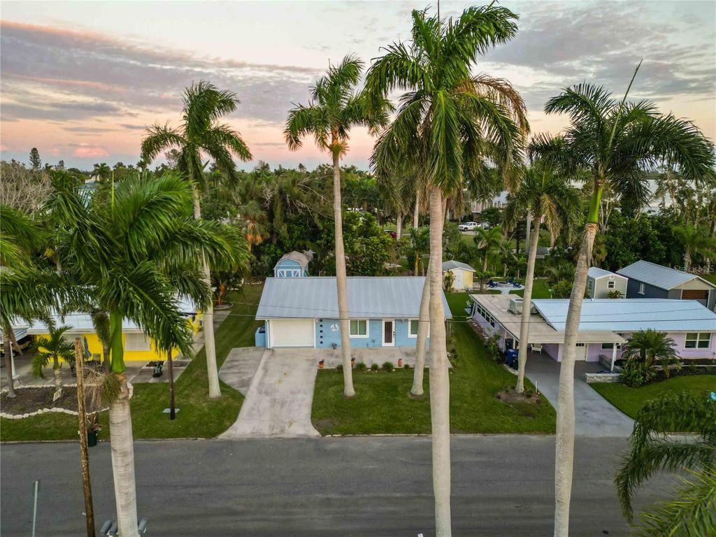 4603 103RD STREET W, BRADENTON, FL 34210 — photo 4