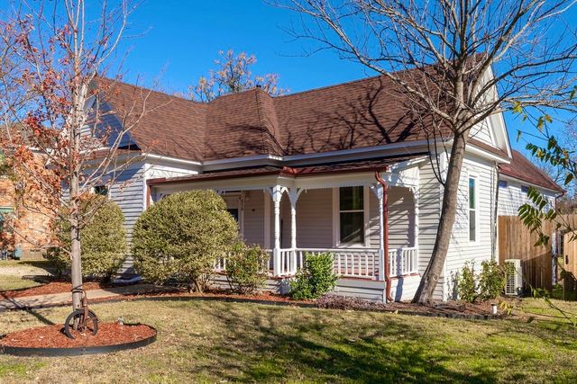 514 N Rogers Street, Waxahachie, TX 75165