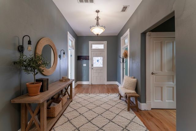 514 N Rogers Street, Waxahachie, TX 75165