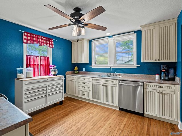 201 Day Street SW, Hartselle, AL 35640
