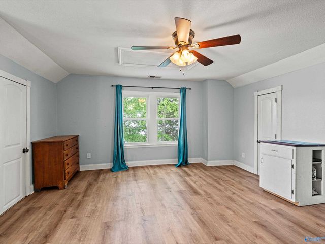 201 Day Street SW, Hartselle, AL 35640