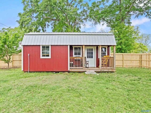 201 Day Street SW, Hartselle, AL 35640