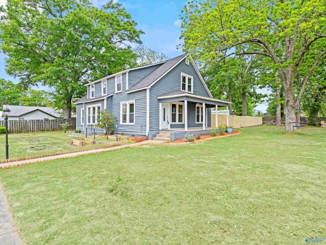 201 Day Street SW, Hartselle, AL 35640