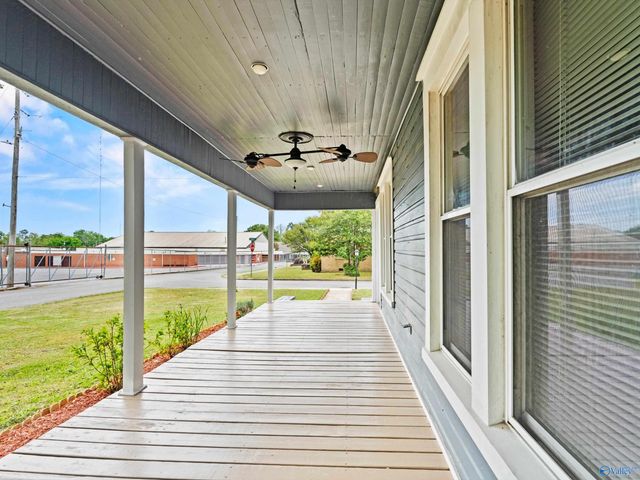 201 Day Street SW, Hartselle, AL 35640