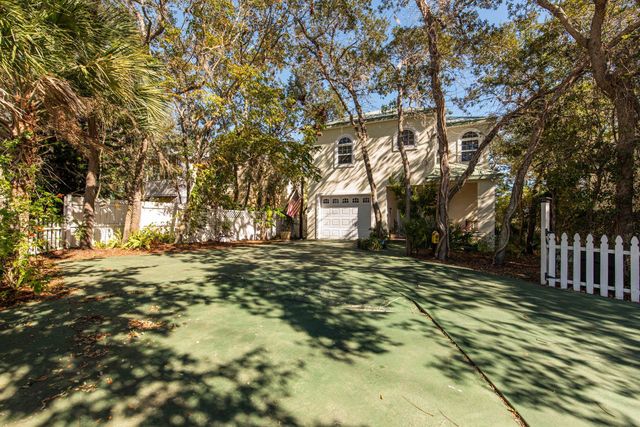 3336 Lewis Speedway, St Augustine, FL 32084