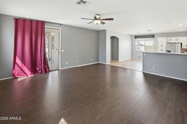 5084 S STONECREEK Boulevard, Gilbert, AZ 85298