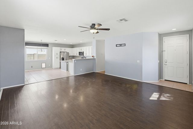 5084 S STONECREEK Boulevard, Gilbert, AZ 85298