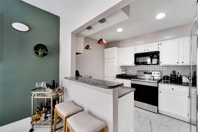 8518 Coppertowne Lane, Dallas, TX 75243