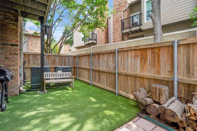 8518 Coppertowne Lane, Dallas, TX 75243