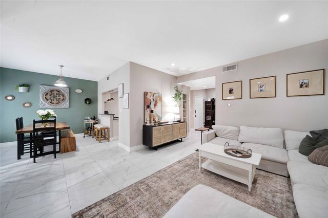 8518 Coppertowne Lane, Dallas, TX 75243