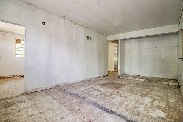 M41 URB. MARIOLGA, Caguas, PR 00725