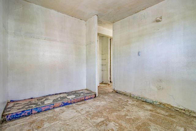 M41 URB. MARIOLGA, Caguas, PR 00725