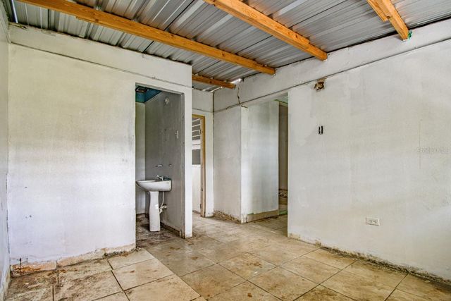 M41 URB. MARIOLGA, Caguas, PR 00725