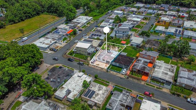 M41 URB. MARIOLGA, Caguas, PR 00725