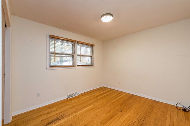 1339 Park Avenue, Winthrop Harbor, IL 60096