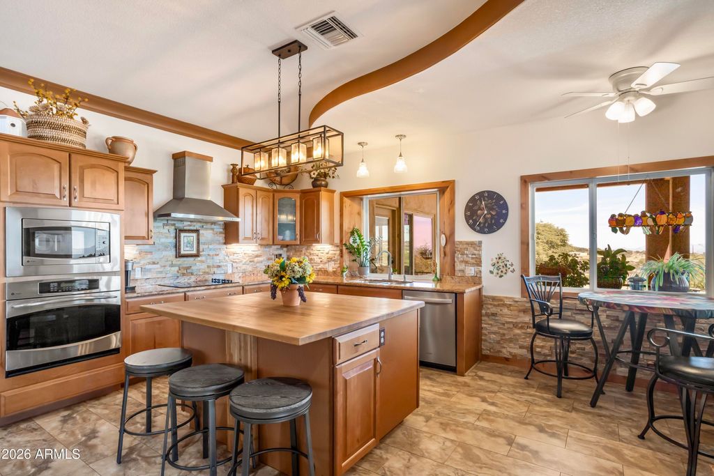 Image 25 of property listing at 6055 E Indigo Sky --, Hereford, AZ 85615