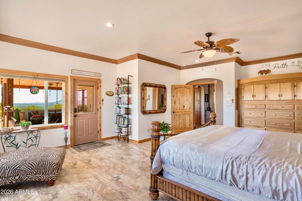 Image 33 of property listing at 6055 E Indigo Sky --, Hereford, AZ 85615