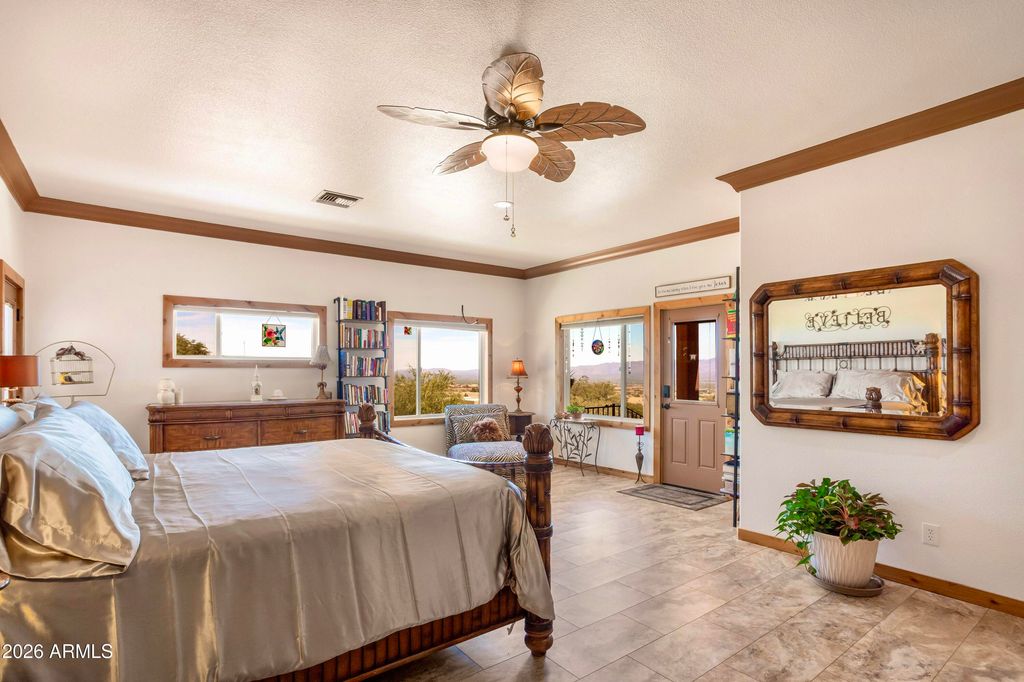 Image 35 of property listing at 6055 E Indigo Sky --, Hereford, AZ 85615