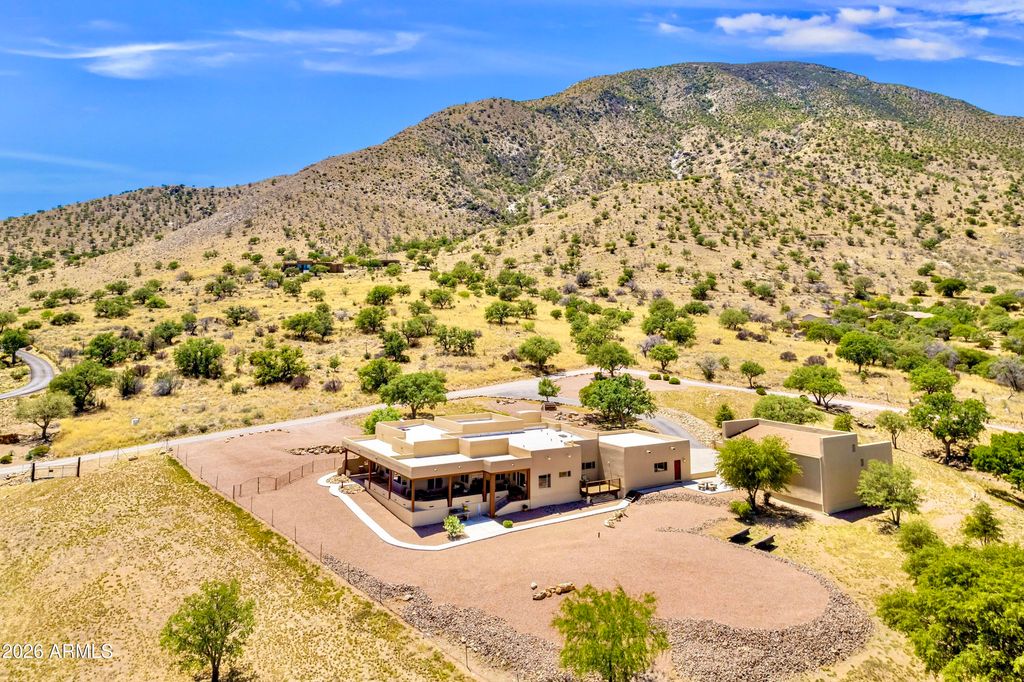 Image 58 of property listing at 6055 E Indigo Sky --, Hereford, AZ 85615