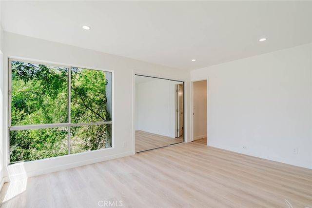 2159 La Canada Crest Drive 2, La Canada Flintridge, CA 91011