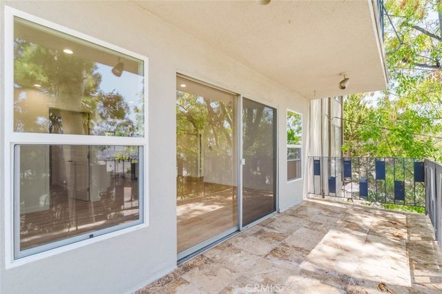 2159 La Canada Crest Drive 2, La Canada Flintridge, CA 91011