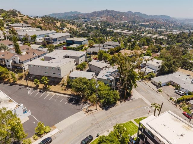 2159 La Canada Crest Drive 2, La Canada Flintridge, CA 91011