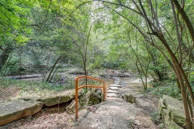 1068 Central Park Road, Decatur, GA 30033