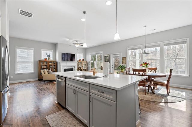 1068 Central Park Road, Decatur, GA 30033