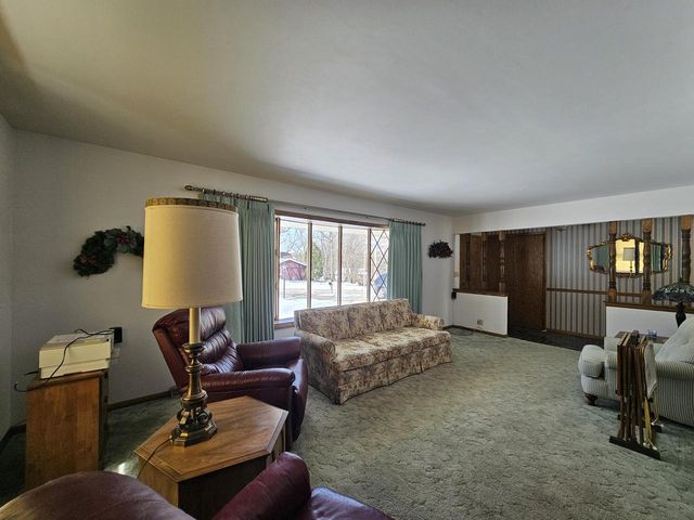 744 N 119 STREET, Wauwatosa, WI 53226