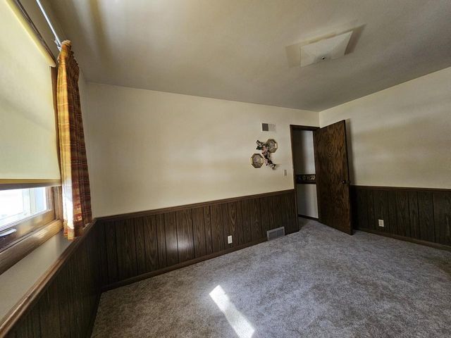 744 N 119 STREET, Wauwatosa, WI 53226