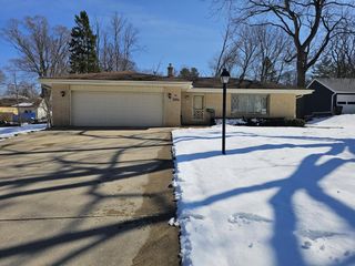 744 N 119 STREET, Wauwatosa, WI 53226