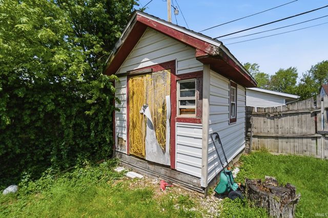 3507 E Pontiac Street, Fort Wayne, IN 46803