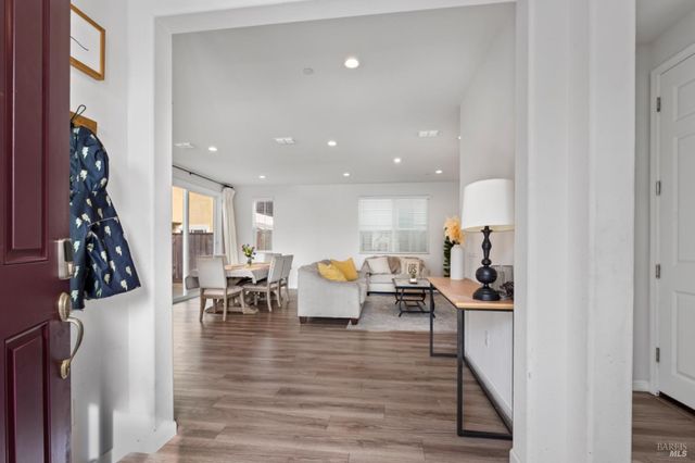 2148 Karen Pl, Rohnert Park, CA 94928