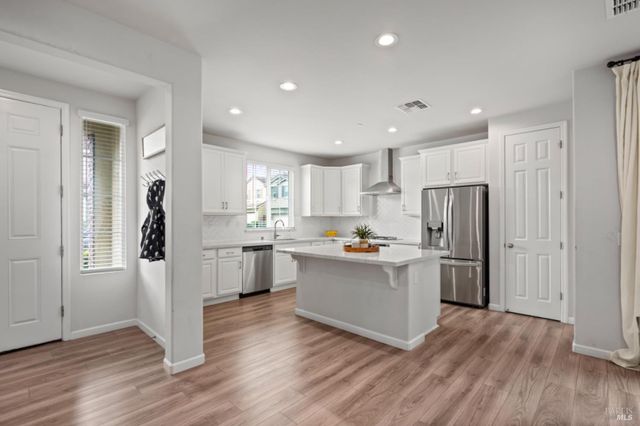 2148 Karen Pl, Rohnert Park, CA 94928