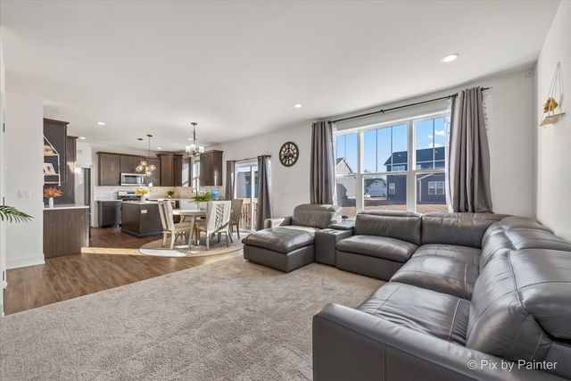 3553 Doral Drive, Elgin, IL 60124