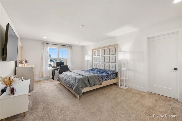 3553 Doral Drive, Elgin, IL 60124